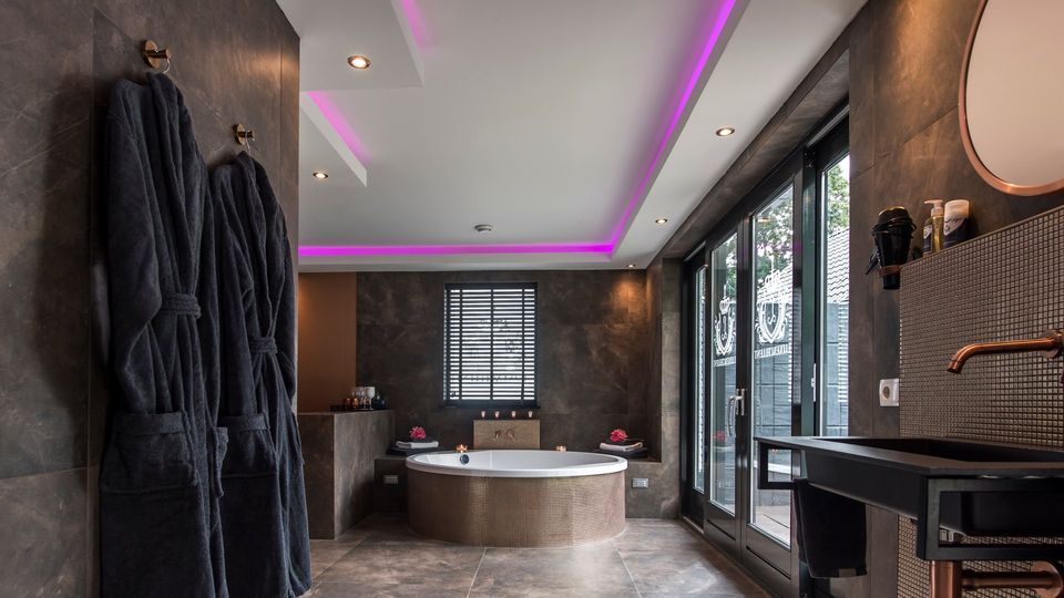 Luxexcellent Love Suite