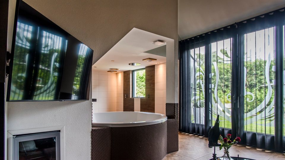 Luxexcellent Wellness Suite